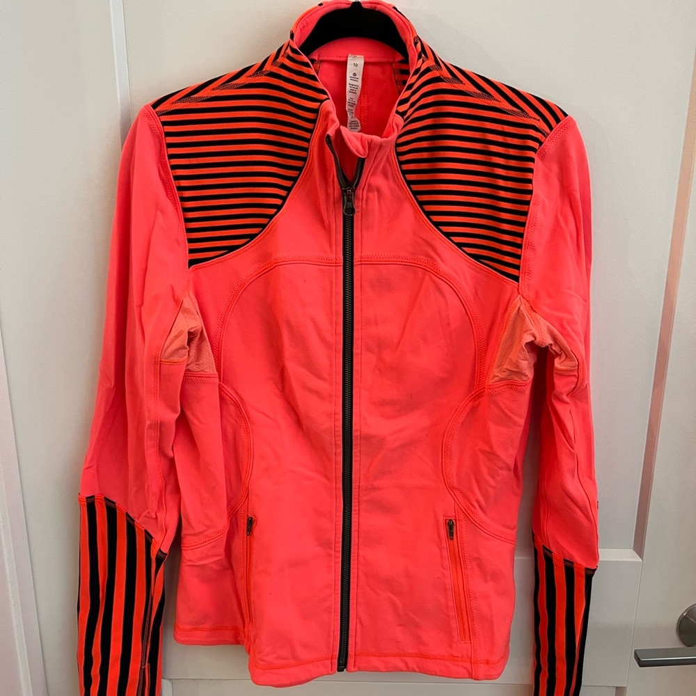Lululemon ladies size 10 jacket neon orange & black GUC